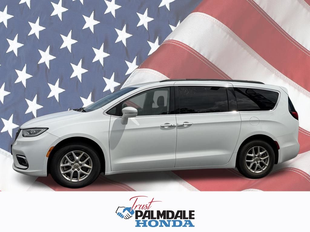 Bright White Clearcoat 2022 Chrysler Pacifica Touring L FWD Minivan Front-Wheel Drive 9-Speed Automatic