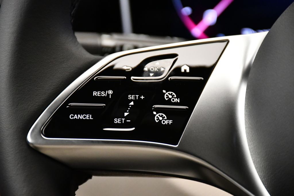 Thumbnail: 2026 Mercedes-Benz GLC - 22