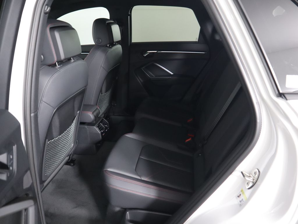 Thumbnail: 2025 Audi Q3 - 23