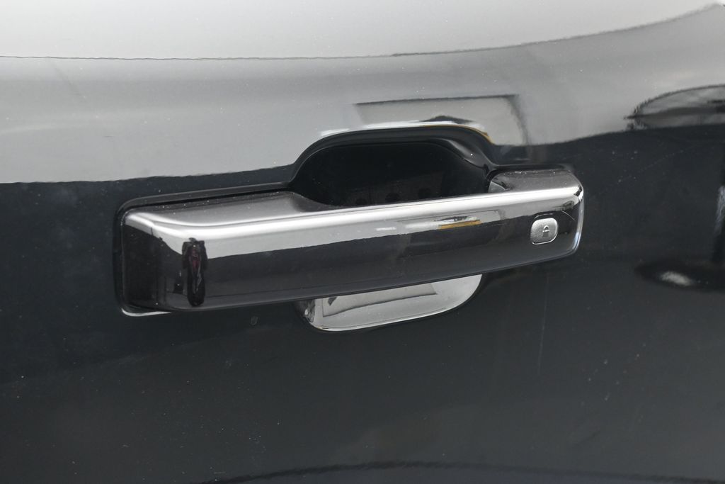 Used 2026 Black Metallic Ford Tremor image 45