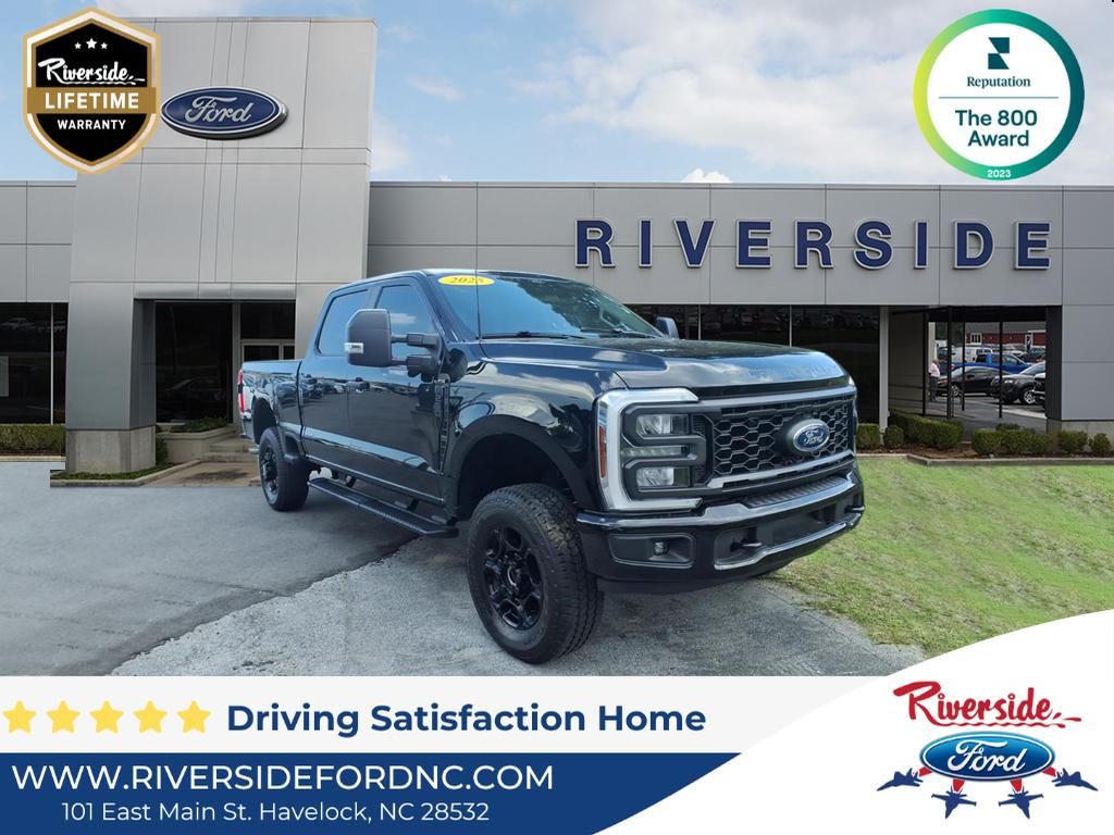 2025 Ford F-250 Super Duty XL Crew Cab 4WD