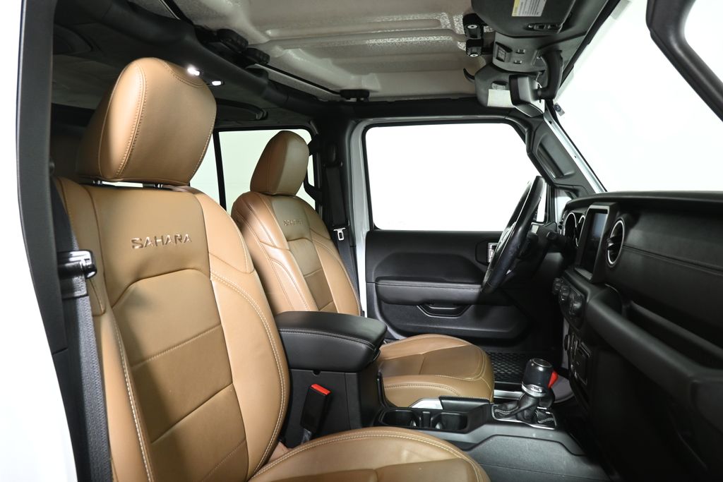 Thumbnail: 2021 Jeep Wrangler - 28