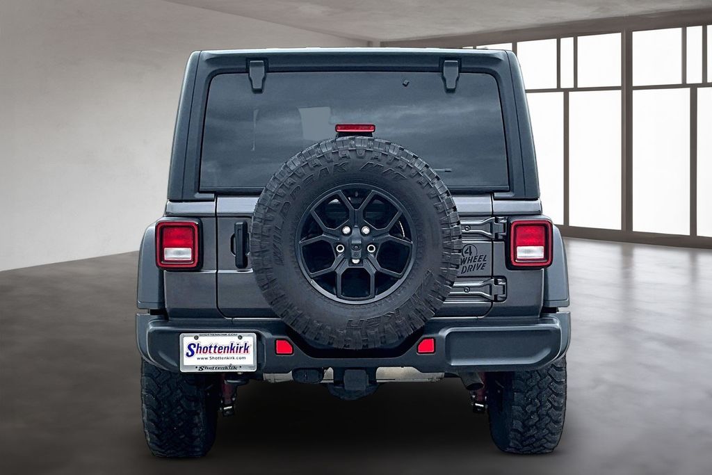 Used 2024 Jeep Wrangler SUV