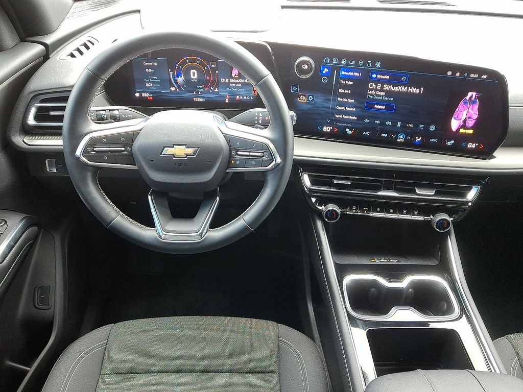 Thumbnail: 2025 Chevrolet Traverse - 12