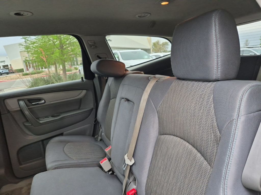 Used Car 2015 Chevrolet Traverse  Ls For Sale Under $10,000 In Austin, Texas