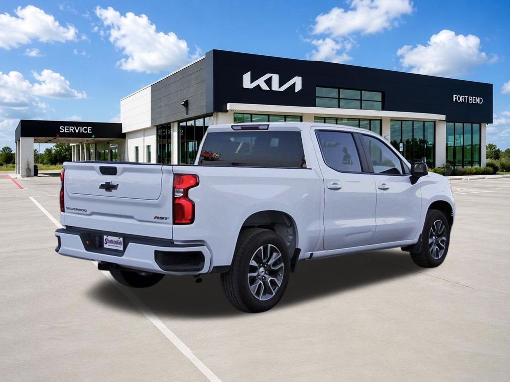2023 Chevrolet Silverado 1500 RST - 4