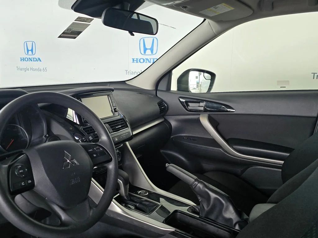 Thumbnail: 2025 Mitsubishi Eclipse Cross - 13