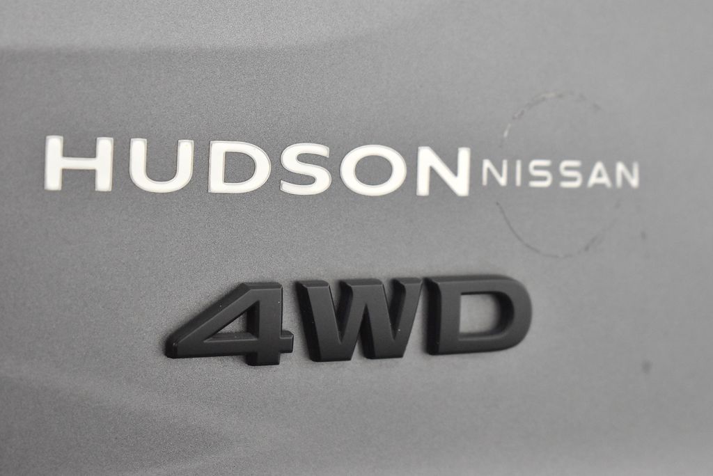 Thumbnail: 2023 Nissan Pathfinder - 11
