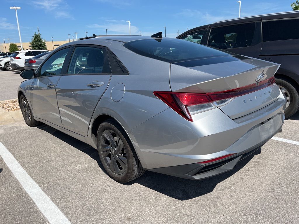2021 Hyundai Elantra SEL 4