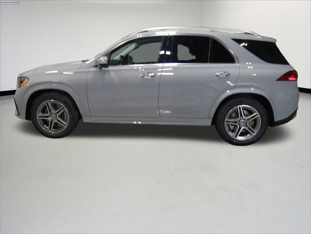 Thumbnail: 2026 Mercedes-Benz GLE - 2