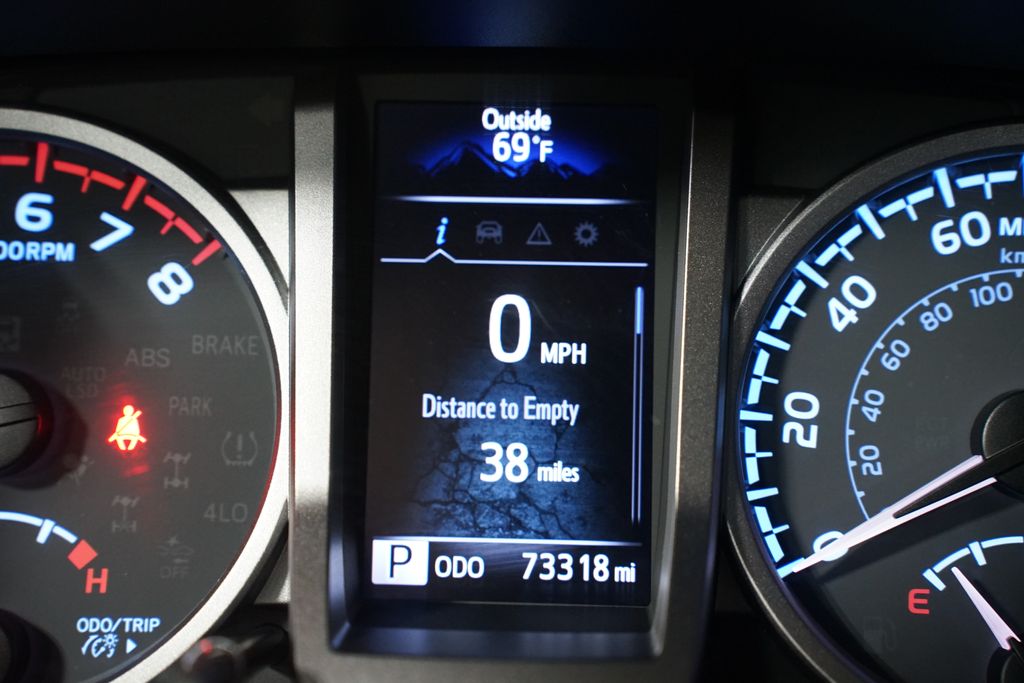 Thumbnail: 2022 Toyota Tacoma - 17