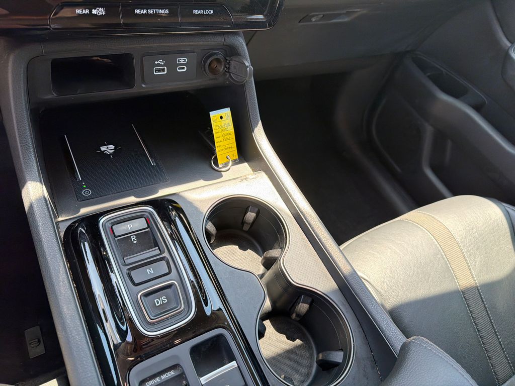 Used 2023 Gray Honda EX-L image 32