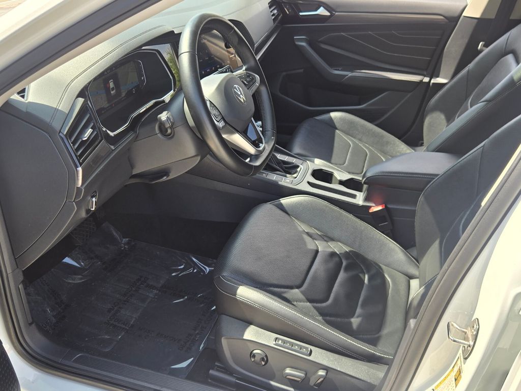 2023 Volkswagen Jetta - $19,500