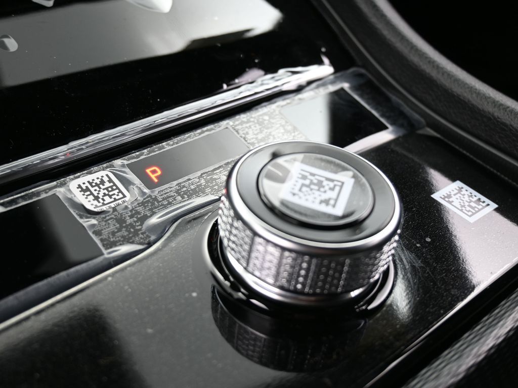 New 2025 Baltic Gray Metallic Clearcoat Jeep Altitude X image 24