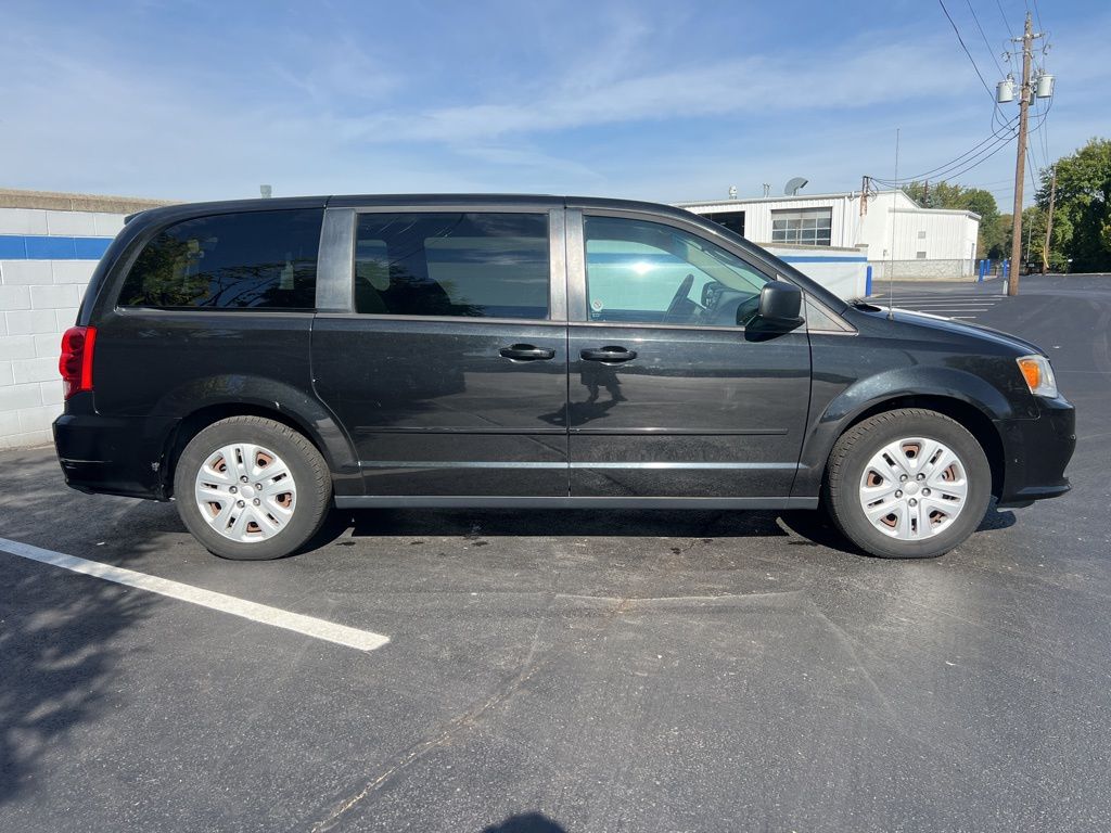 Thumbnail: 2016 Dodge Grand Caravan - 6