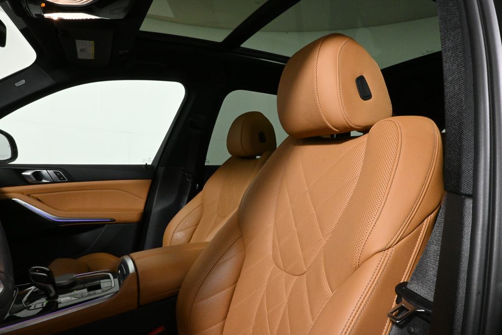 Thumbnail: 2023 BMW X5 - 4