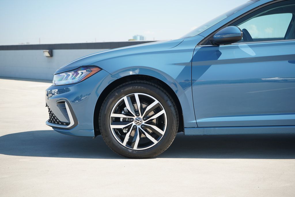 Thumbnail: 2026 Volkswagen Jetta - 2