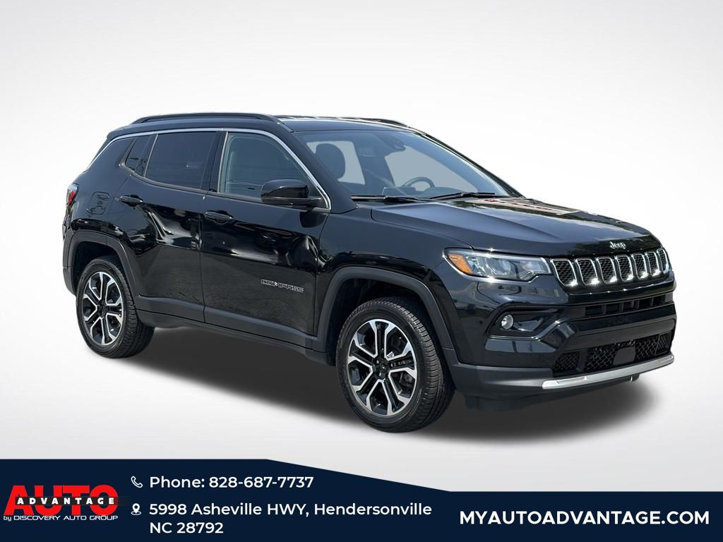 Diamond Black Crystal Pearlcoat 2023 Jeep Compass SUV / Crossover Four-Wheel Drive 8-Speed Automatic
