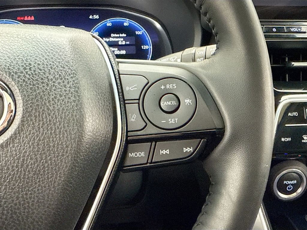 Thumbnail: 2023 Toyota Venza - 14