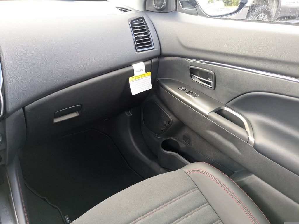 Used 2025 Mitsubishi Outlander Sport SUV