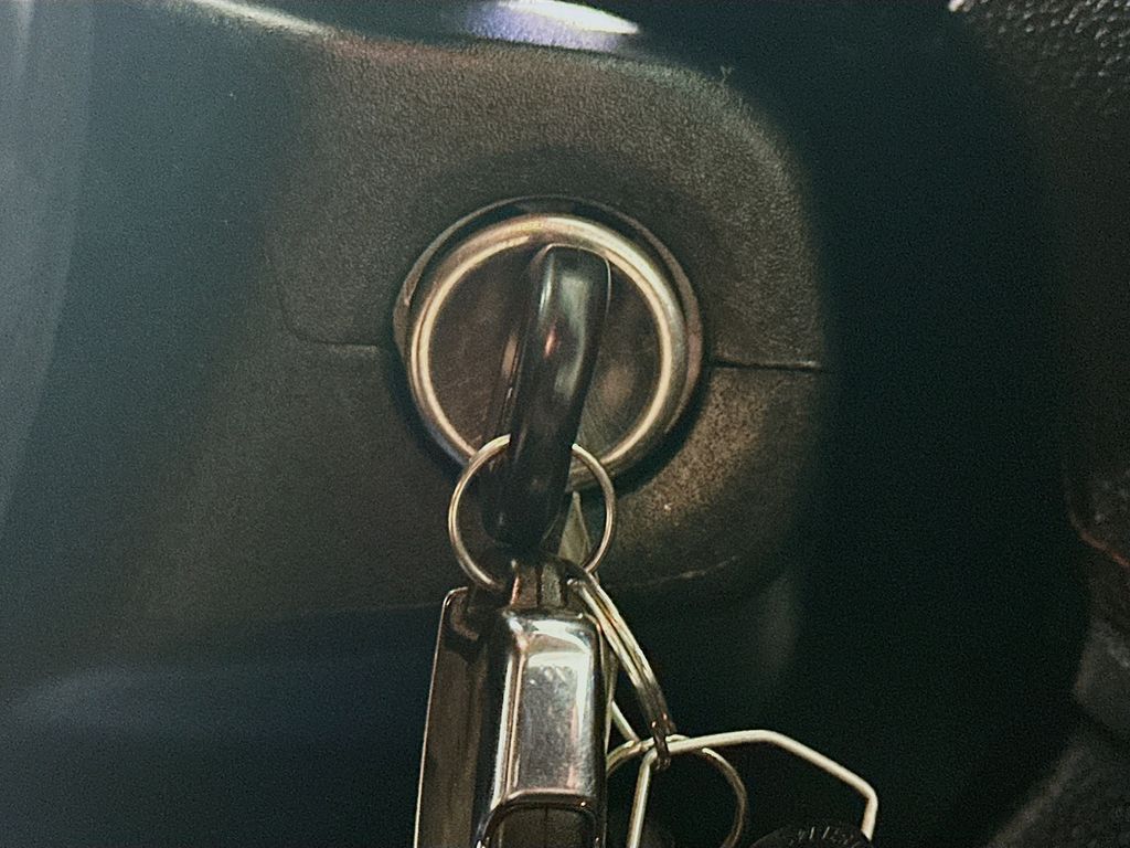 Used 2021 Beige GMC AT4 w/Cloth image 27