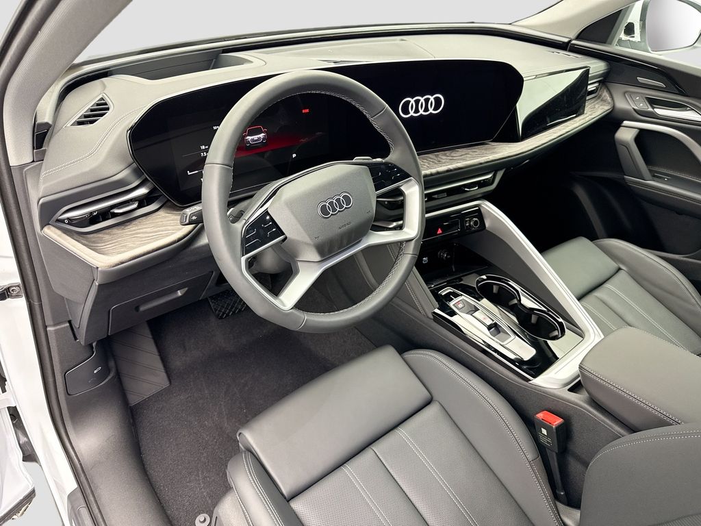 Thumbnail: 2025 Audi Q5 - 10