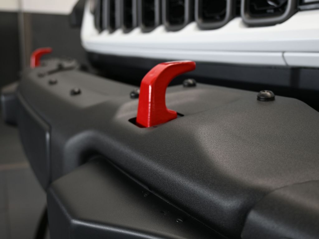 New 2026 Bright White Clearcoat Jeep Rubicon image 40