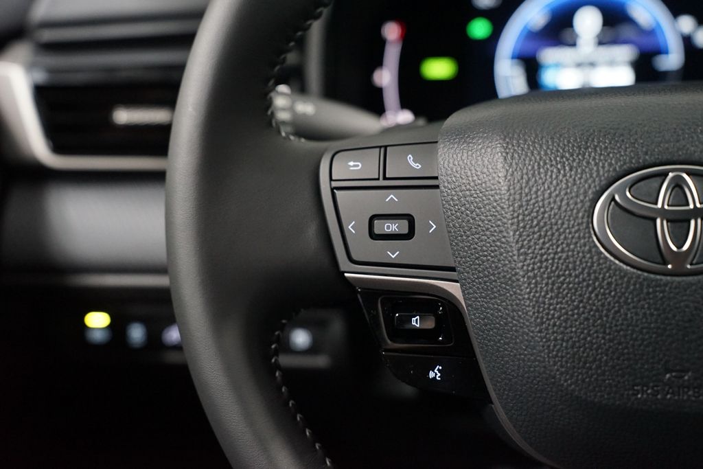 Thumbnail: 2026 Toyota Camry - 14