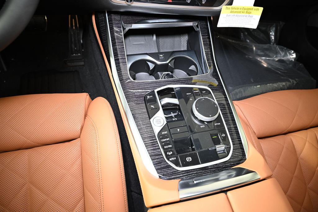 Thumbnail: 2026 BMW X7 - 19