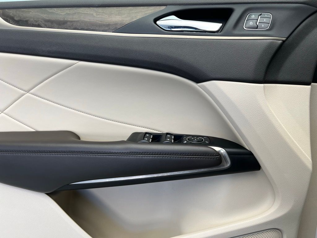 Thumbnail: 2018 Lincoln MKC - 20