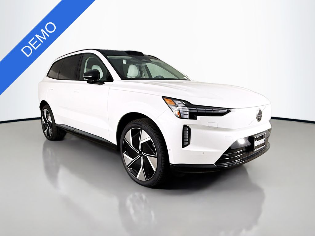 Crystal White Metallic 2025 Volvo EX90 Twin Plus 7-Passenger eAWD SUV / Crossover All-Wheel Drive 1-Speed Automatic
