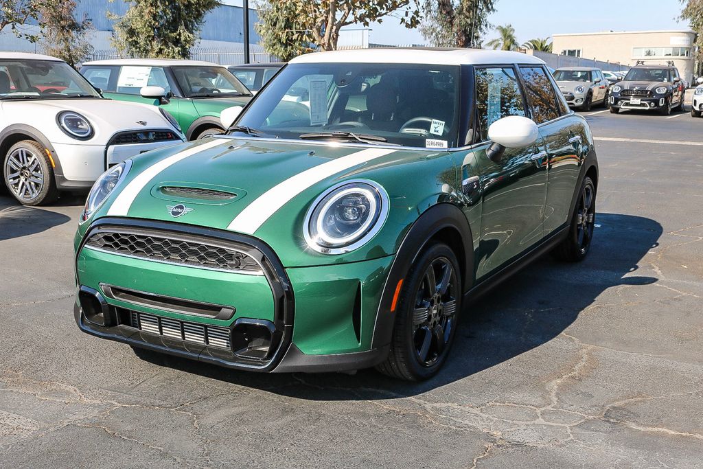 2022 MINI Cooper S Signature 3