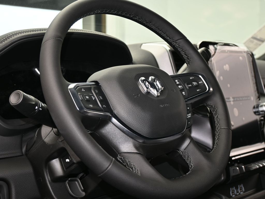 New 2026 Diamond Black Crystal Pearlcoat Ram Laramie image 13
