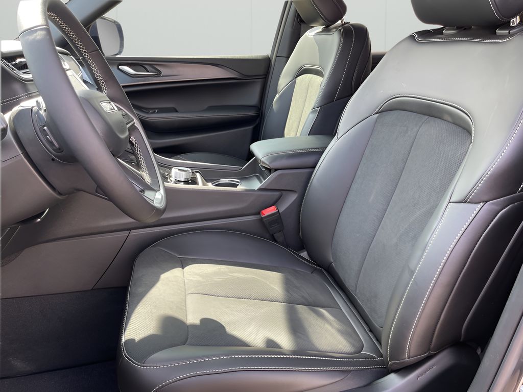 New Car 2025 Jeep Grand Cherokee L  For Sale Under $50,000 In Austin, Texas