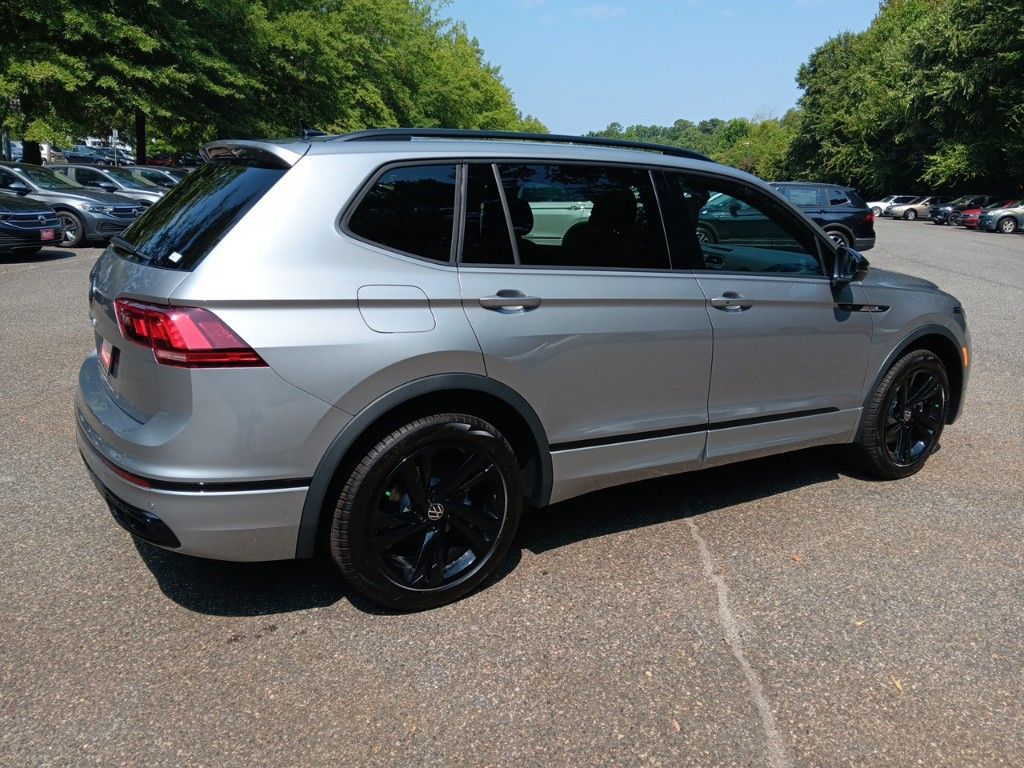 2024 Volkswagen Tiguan 2.0T SE R-Line Black 5