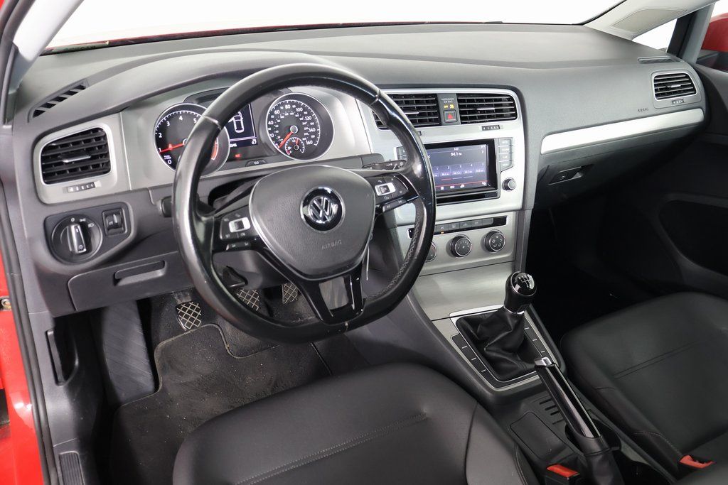 Thumbnail: 2015 Volkswagen Golf - 5