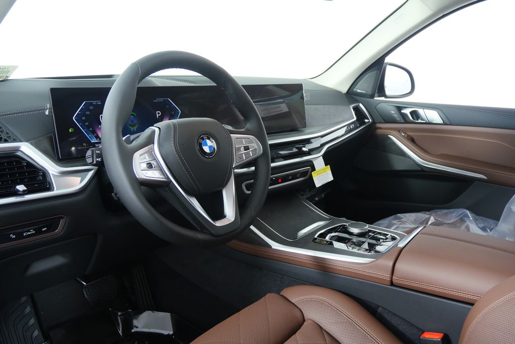 2026 BMW X7 xDrive40i 12