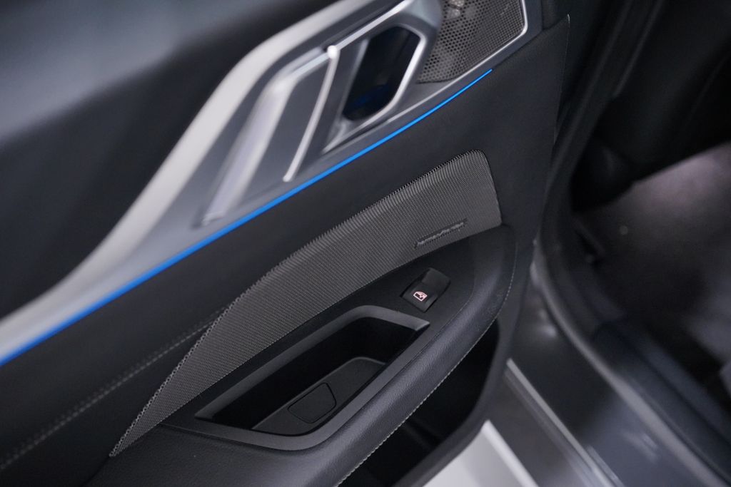 Thumbnail: 2023 BMW i4 - 20