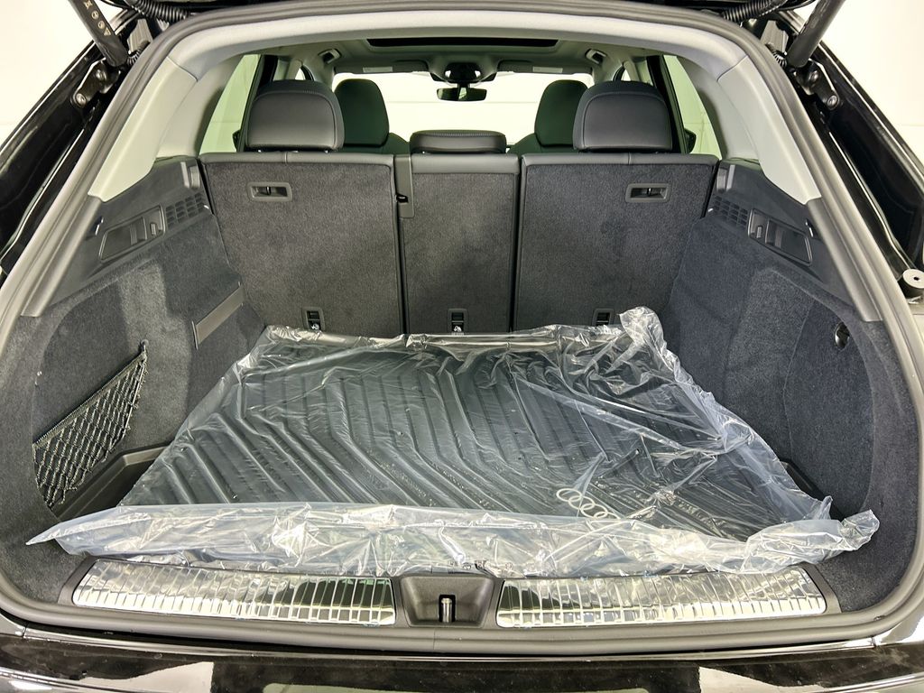 Thumbnail: 2025 Audi Q5 - 27