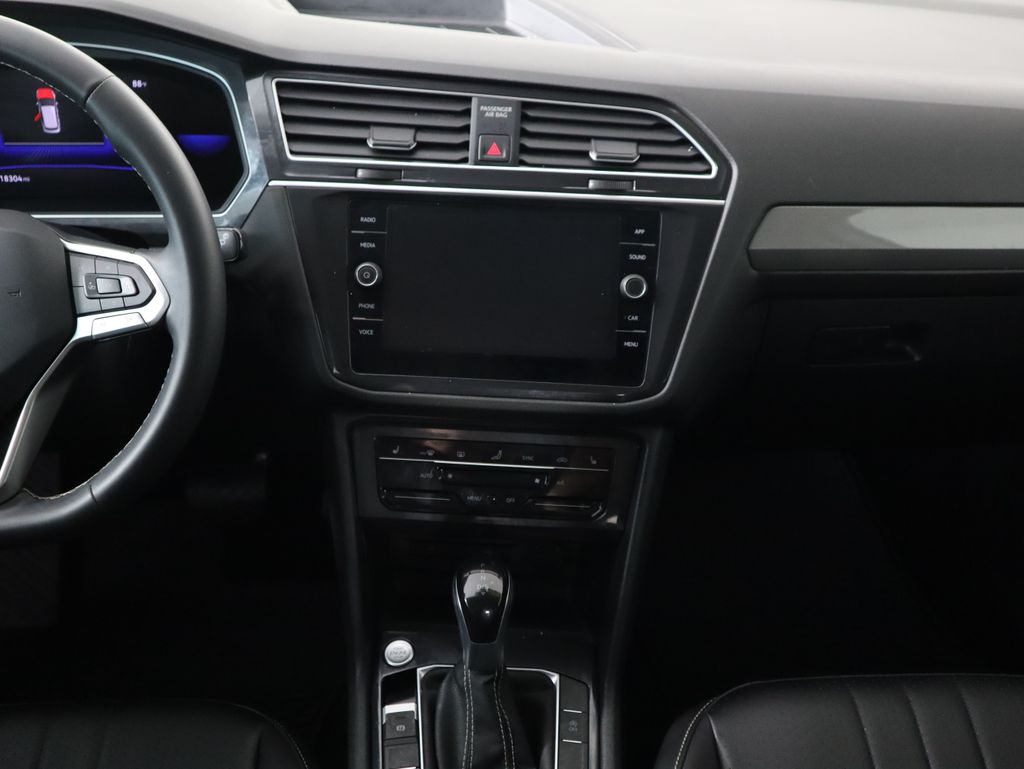 Thumbnail: 2024 Volkswagen Tiguan - 14