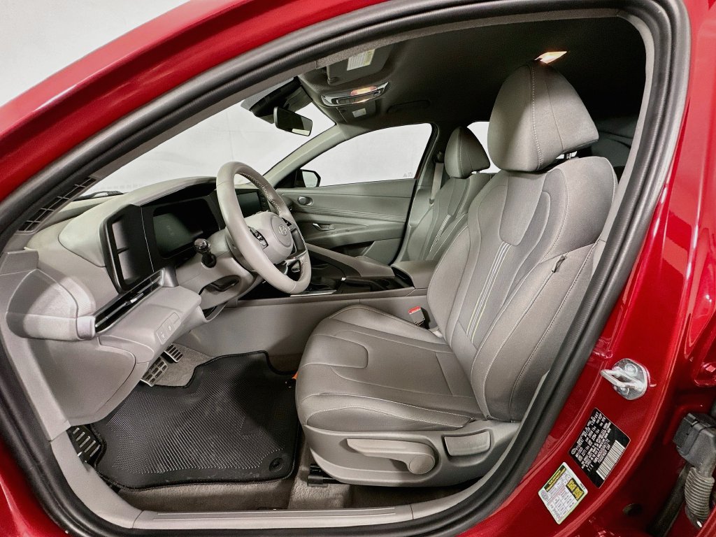 Thumbnail: 2025 Hyundai Elantra - 19