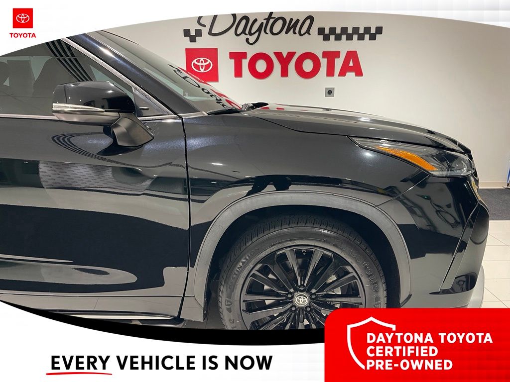 Used 2023 Toyota Highlander SUV