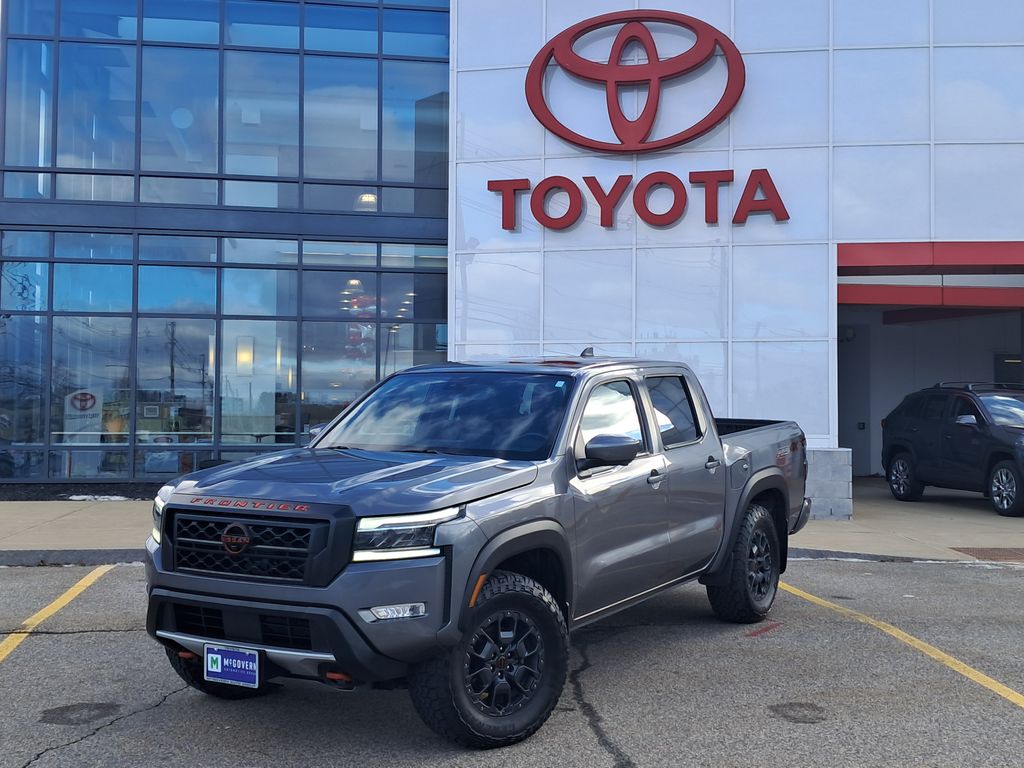 2023 Nissan Frontier PRO-4X Crew Cab 4WD