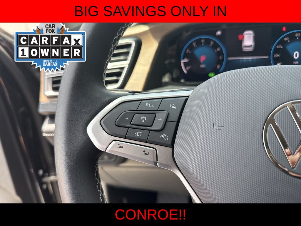 2024 Volkswagen Atlas 2.0T SE w/Technology Black at Cook Ford