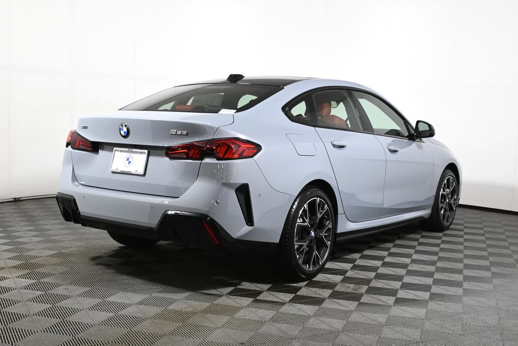 Thumbnail: 2026 BMW 2 Series - 7