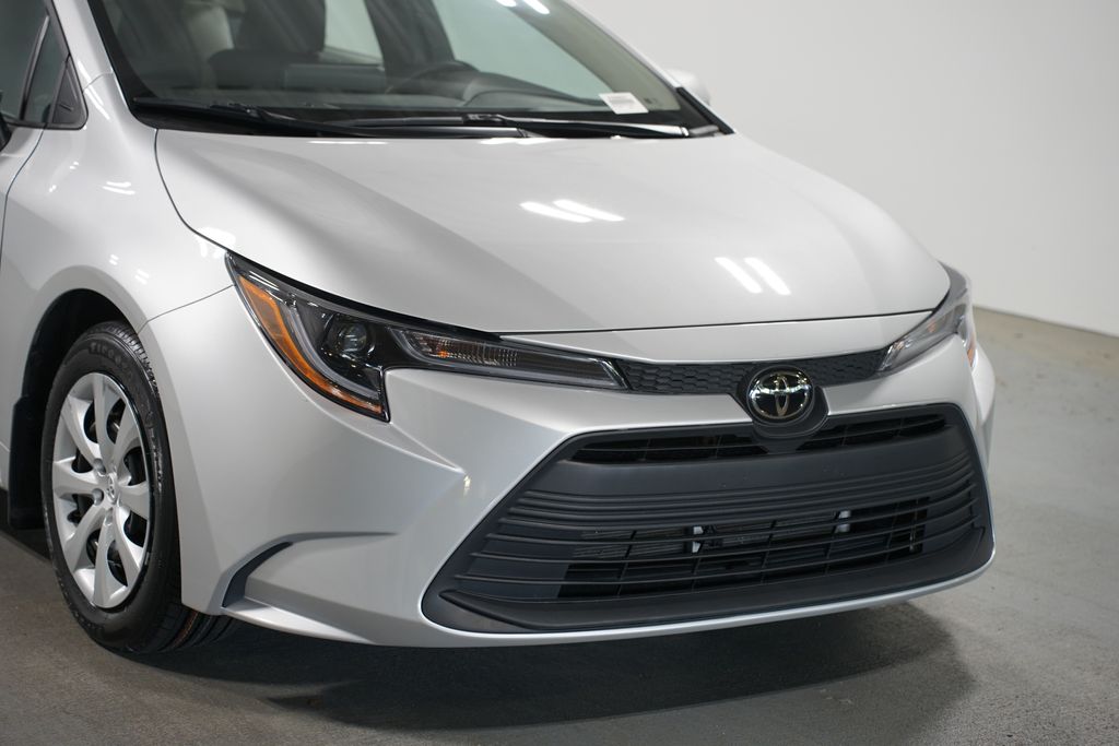Thumbnail: 2025 Toyota Corolla - 4