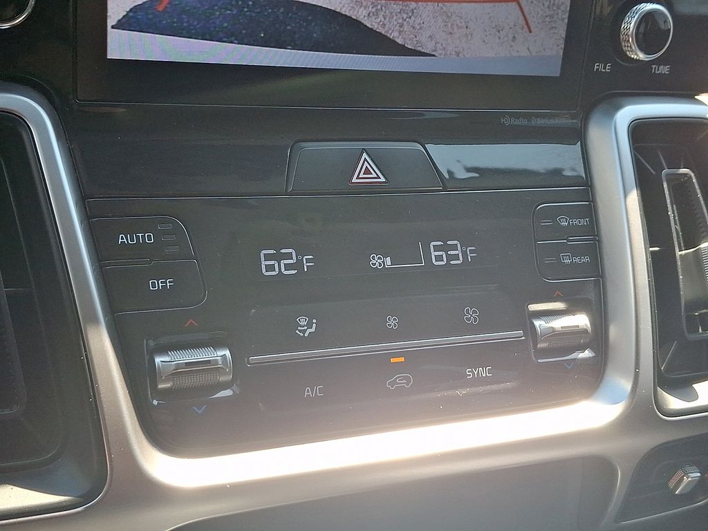 2021 Kia Sorento EX White at Rafferty Subaru