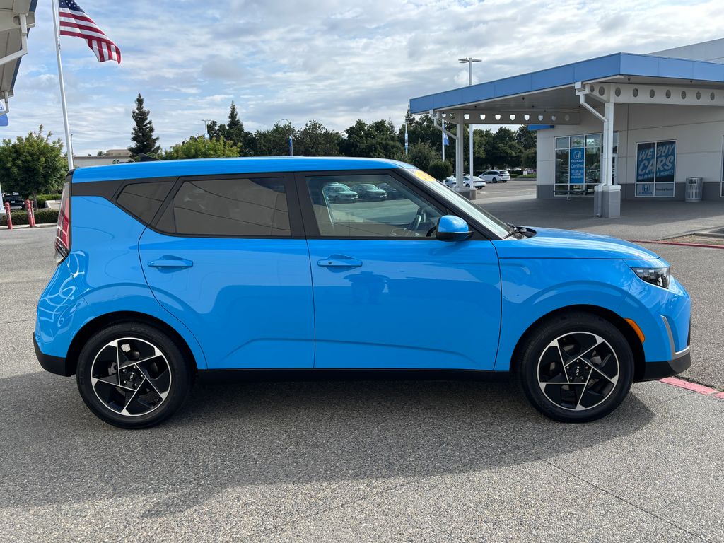Thumbnail: 2023 Kia Soul - 4