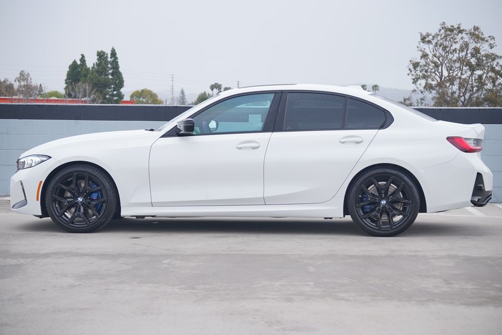 Thumbnail: 2026 BMW 3 Series - 4