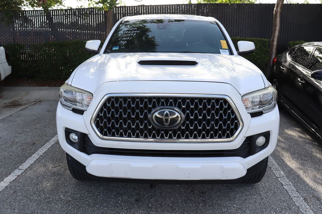 Thumbnail: 2019 Toyota Tacoma - 5